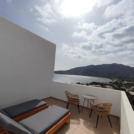 Thalassa * Livadia (Tilos)